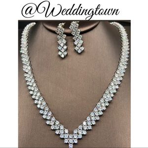 SET Luxury statement jewelry necklace earrings